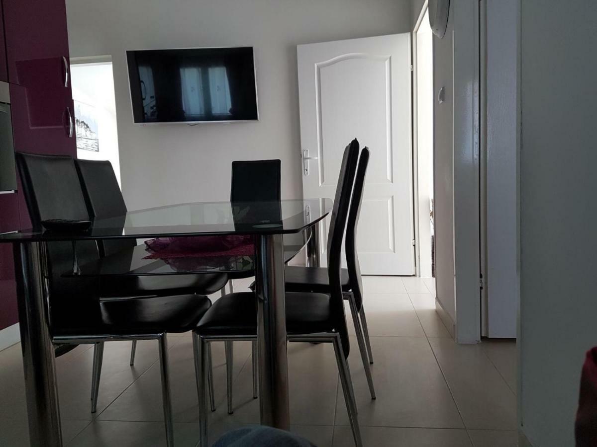 Apartment Dijana Kastela Ngoại thất bức ảnh
