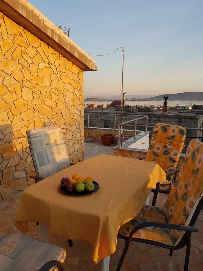 Apartment Dijana Kastela Ngoại thất bức ảnh